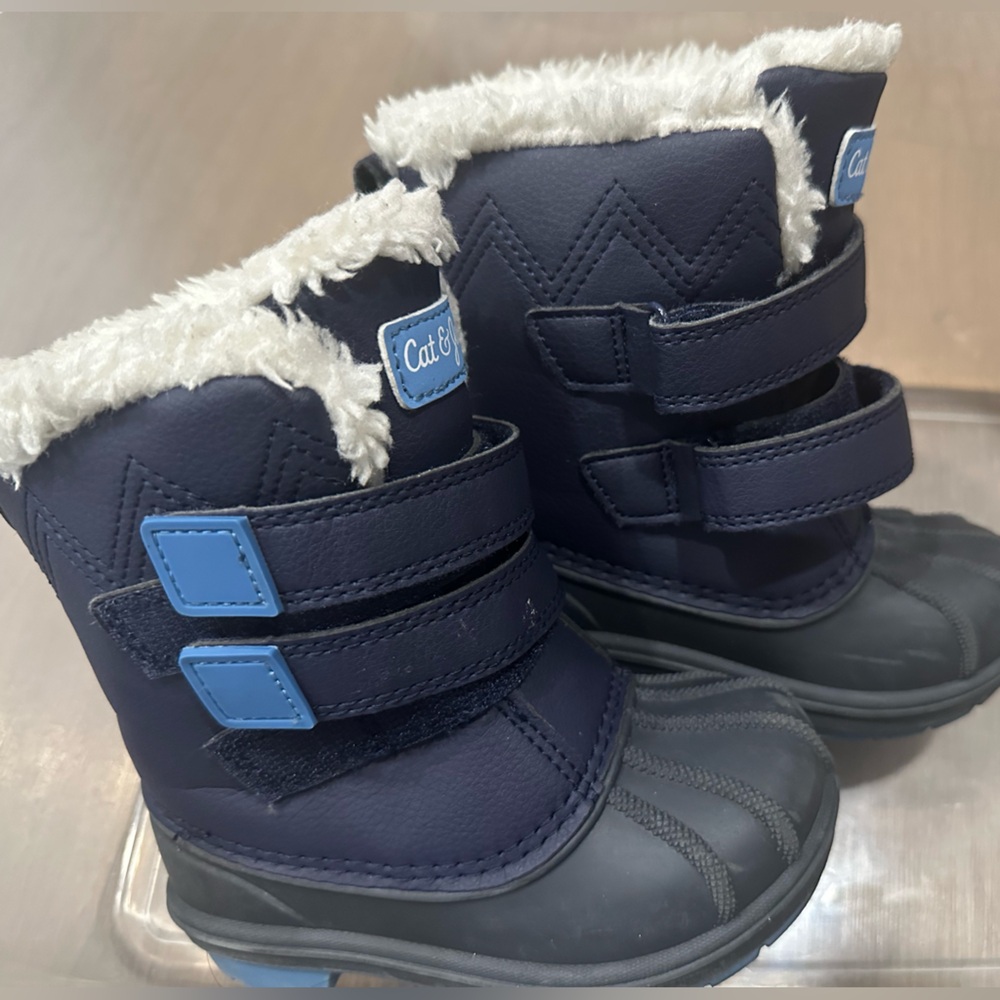 Cat Jack Toddler Snow Boots size 7